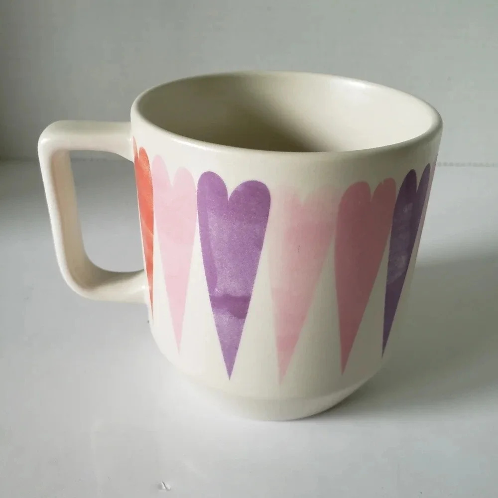 Starbucks  12oz Valentine's Watercolor Hearts and Arrow Coffee Mug.